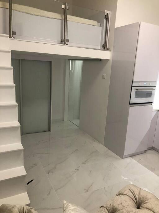 Colton West Deluxe Apartment Budapeste Exterior foto